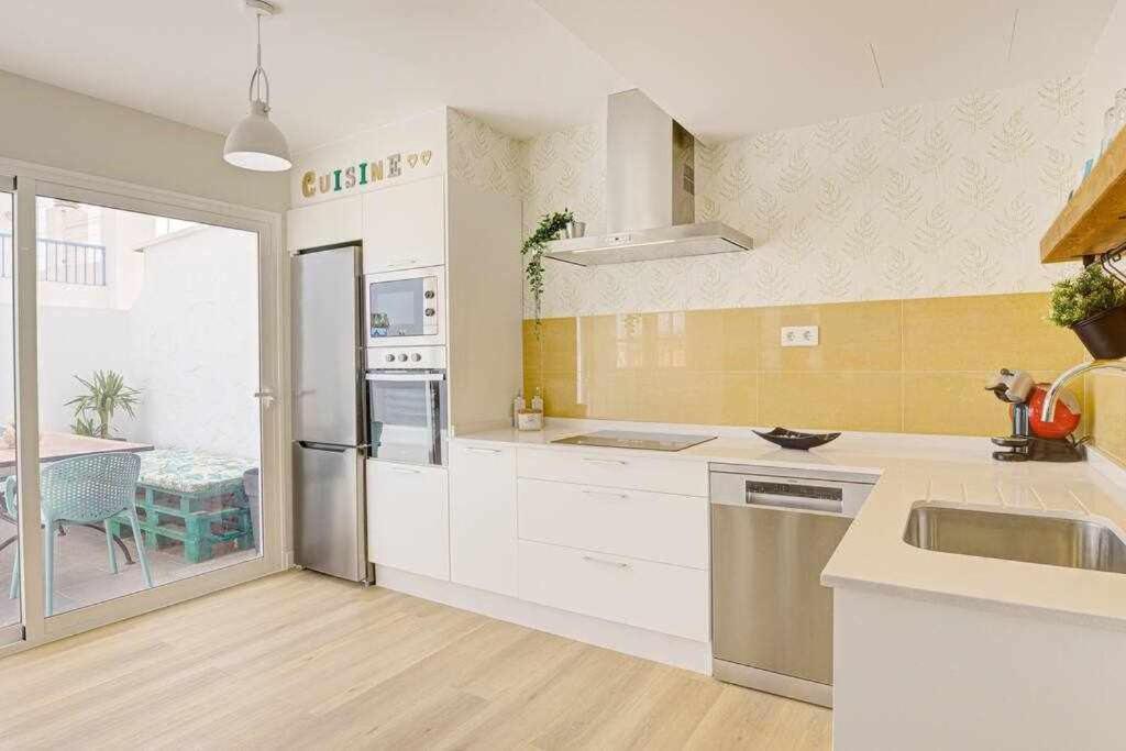 La Favorita Preciosa Villa Con Piscina Privada Corralejo Exterior photo